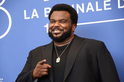 Craig Robinson continues underdog storyline on Peacock's 'Killing It' with new season