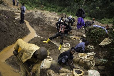 UAE signs deal to develop mines in eastern DR Congo