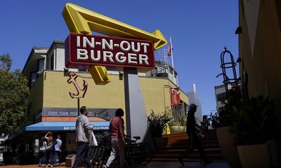 In-N-Out Burger to bar employees in five states from wearing medical masks
