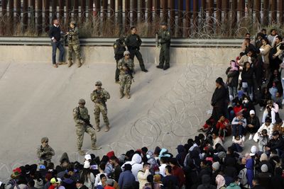 Illegal border crossings dip to lowest level in over 2 years