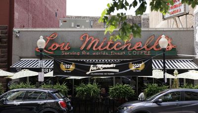 At 100, Lou Mitchell’s diner remains an iconic slice of Americana