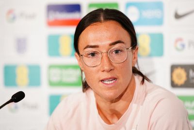 ‘Empowered’ England won’t be distracted by bonus row, Lucy Bronze insists