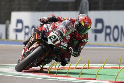 Ducati set to drop Rinaldi, promote Bulega to works WSBK team