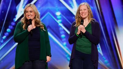 America's Got Talent: Watch Two Moms Move Sofia Vergara And Heidi Klum To Tears With Beautiful Song From Wicked