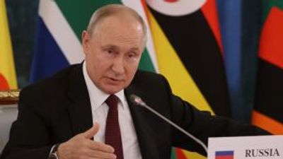 Putin skips South Africa summit: will anyone arrest Russian president?