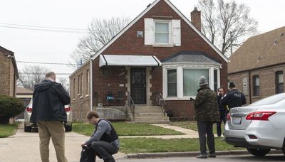 Suspect arrested in deaths of 3 relatives found shot in Morgan Park home last year