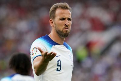 Harry Kane interrupted by squabbling kangaroos – Wednesday’s sporting social