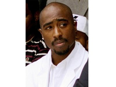 Las Vegas police investigating Tupac Shakur's 1996 murder have searched a Nevada home