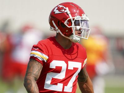 WATCH: Chiefs QB Patrick Mahomes connects with rookie WR Nikko Remigio for training camp touchdown