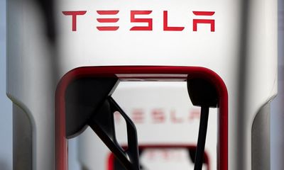 Tesla beats Wall Street expectations to produce record number of vehicles