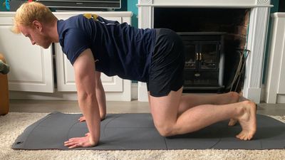 I tried a six-move abs routine from Chris Hemsworth's trainers, and it helped me get the most from my core workout