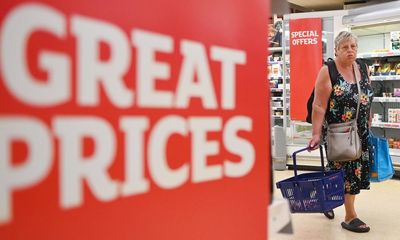 Make your price labels clearer, watchdog tells UK supermarkets