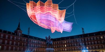 A sculptor of wind explains how to make fiber dance far above city streets