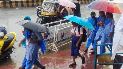 It continues to rain in Kalaburagi, Bidar districts for the fourth day