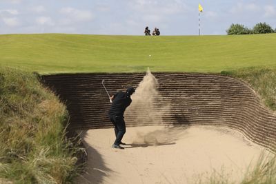These slow-mo British Open pot bunker shots prove how impossible they are (for non-pros)
