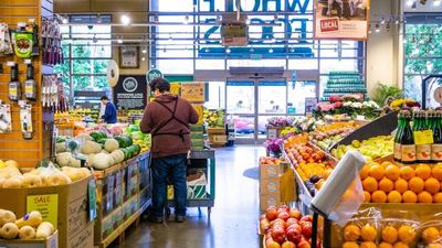 Amazon Introduces Pay-With-Palm Services to Whole Foods