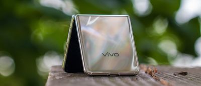 Vivo X Flip review: Holy mother of pearl