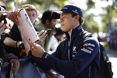 Ricciardo: De Vries can “get back up” after losing AlphaTauri F1 drive