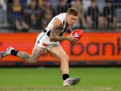 Pies bank on De Goey to prove fitness for Power clash