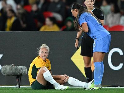 Matildas nervously await Tameka Yallop injury update