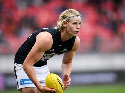 Blues bolster ruck stocks to ease stress on midfield