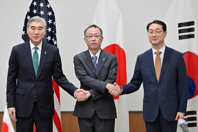 Japanese, US, and South Korean officials condemn the North's weapons plans but urge dialogue