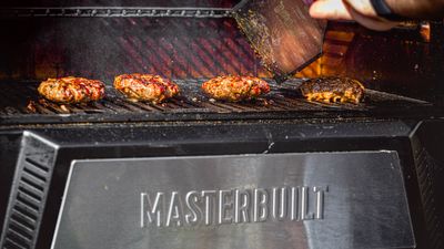 Masterbuilt Gravity Series 560 Charcoal Grill & Smoker review: the most versatile charcoal BBQ money can buy