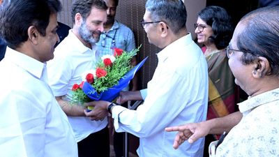 Rahul Gandhi reaches Kottakkal for treatment
