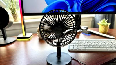 Feeling the heat? I cooled down my home office with this $8 USB fan
