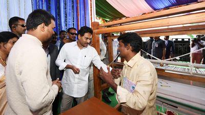 Jagan defends volunteer system, flays opposition leaders for adverse comments