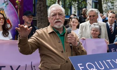 UK stars hold London rally in support of striking US actors