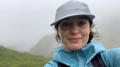 Arc’teryx Paltz Cap review: keeps the sun and rain out of your eyes when you’re moving fast