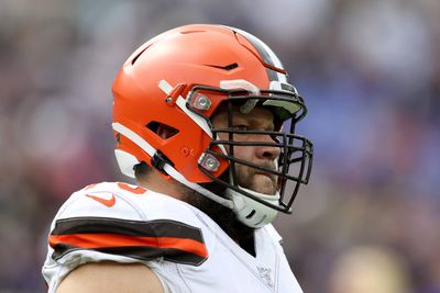 Joel Bitonio unsurprisingly leads all Browns offensive linemen in Madden 24 ratings