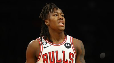 Report: Bulls re-sign Ayo Dosunmu to 3-year, $21 million contract