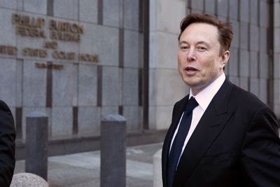 Threat or not? Elon Musk gets new hearing on tweet about Tesla workers' stock amid UAW union effort