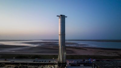 SpaceX rolls Starship Super Heavy booster back to the pad ahead of next launch (photos)