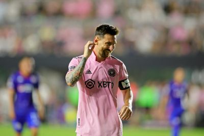 See Lionel Messi score his first goal off a banger free kick for Inter Miami in MLS debut