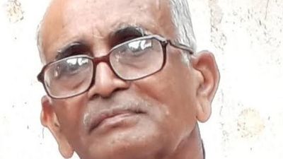 Gandhian Ashok Deshpande passes away