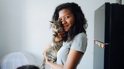 Trainer shares the secret to cat longevity, and it all comes down to doing these five things