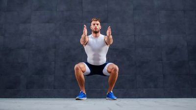 Squats: How to do them and the benefits for building leg strength and muscle