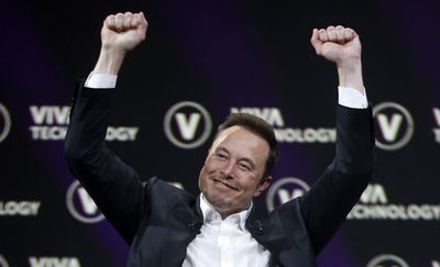 Elon Musk's Week: Some Tesla Wins, Mark Cuban Feud, and More Twitter Changes