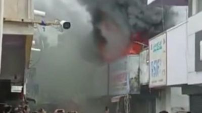 Textiles worth lakhs of rupees gutted at Balaji Market in A.P.’s Vizianagaram