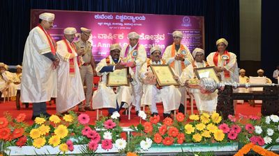 Space scientist calls upon students to beome agents of change