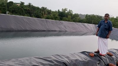 Farmer shows the way to store rainwater, construct reservoir on own farmland