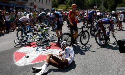 Pile-ups caused by fans a problem for Tour de France, but not a new one