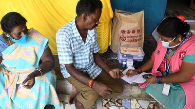 Taking healthcare to the people | The complete Makkalai Thedi Maruthuvam experience in Tamil Nadu