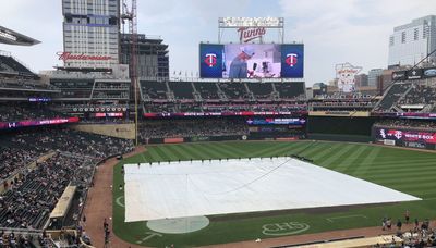 White Sox, Twins starting in delay