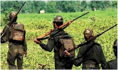 Chhattisgarh: Naxals kill villager in Narayanpur district on suspicion of being "police informer"