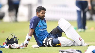 Sri Lanka's Lahiru Thirimanne retires from international cricket