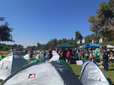 Tent city erected outside Israeli Knesset before judicial vote